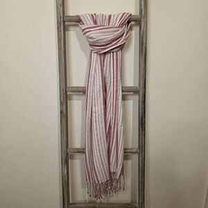 ⭐️40% Off⭐️ Red Striped Scarf with Silver Thread